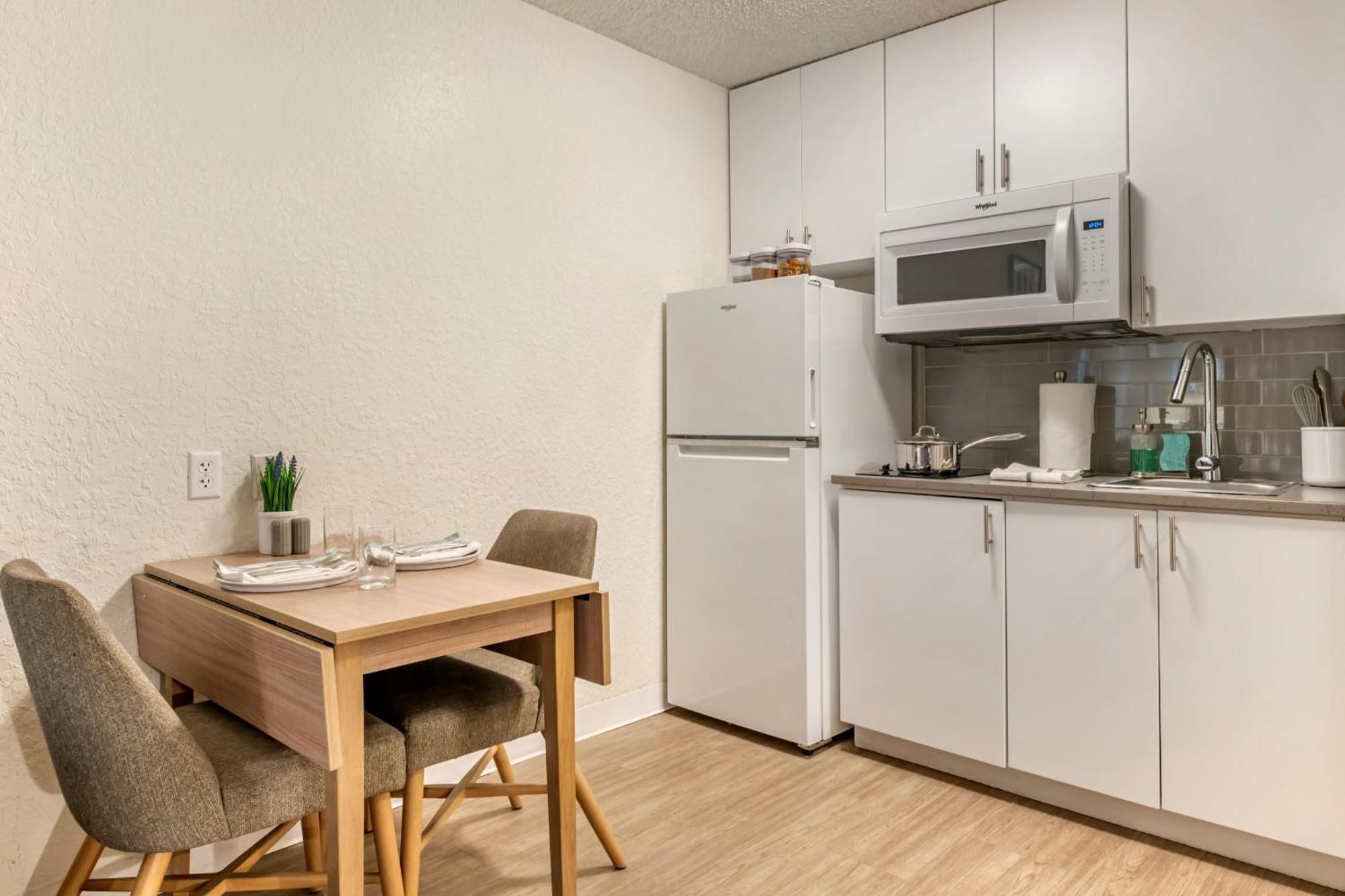 Intown Suites Extended Stay Select Orlando Fl - Ucf Alafaya 外观 照片